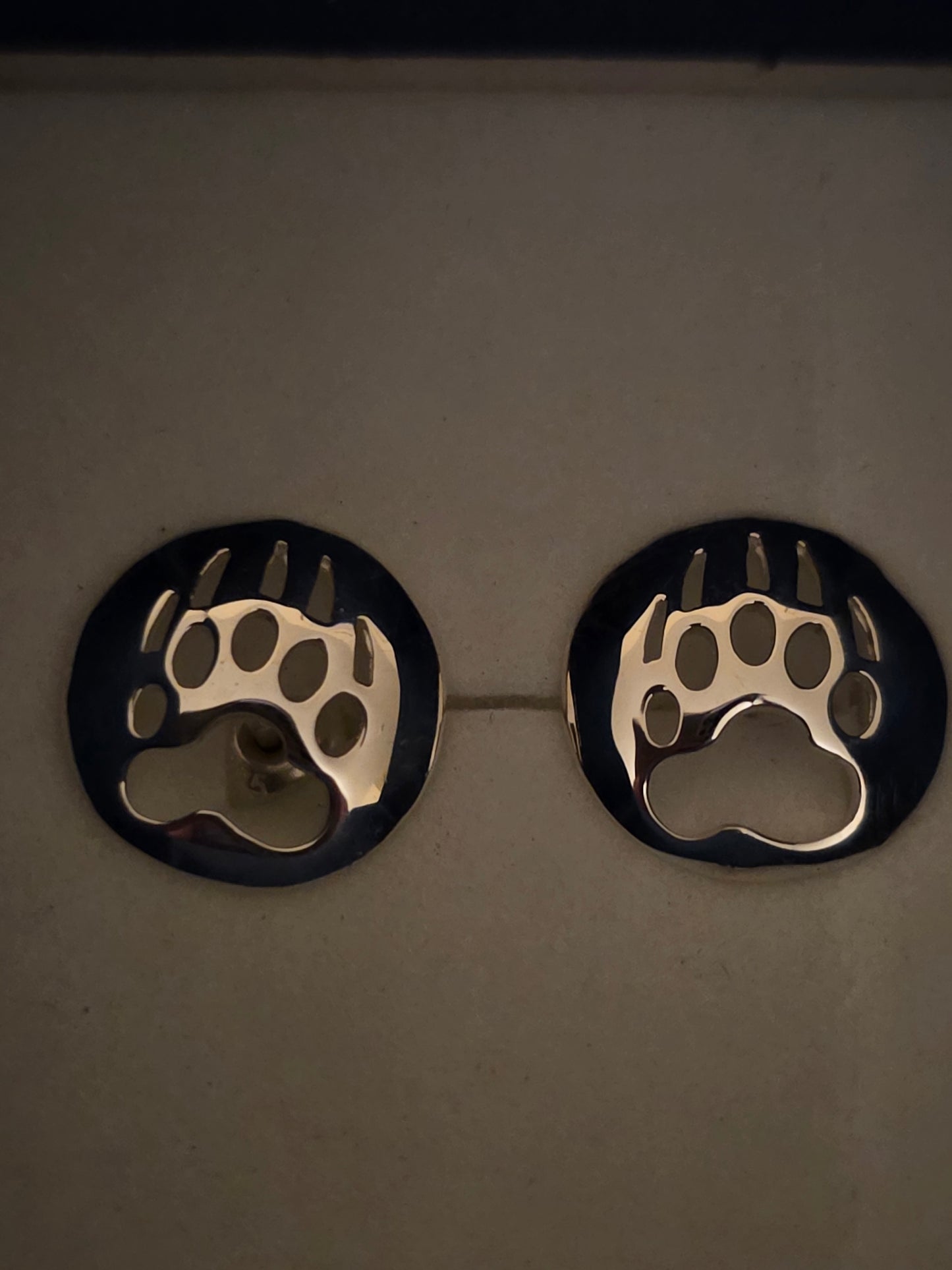 Bear Paw Cut Out Silver Stud