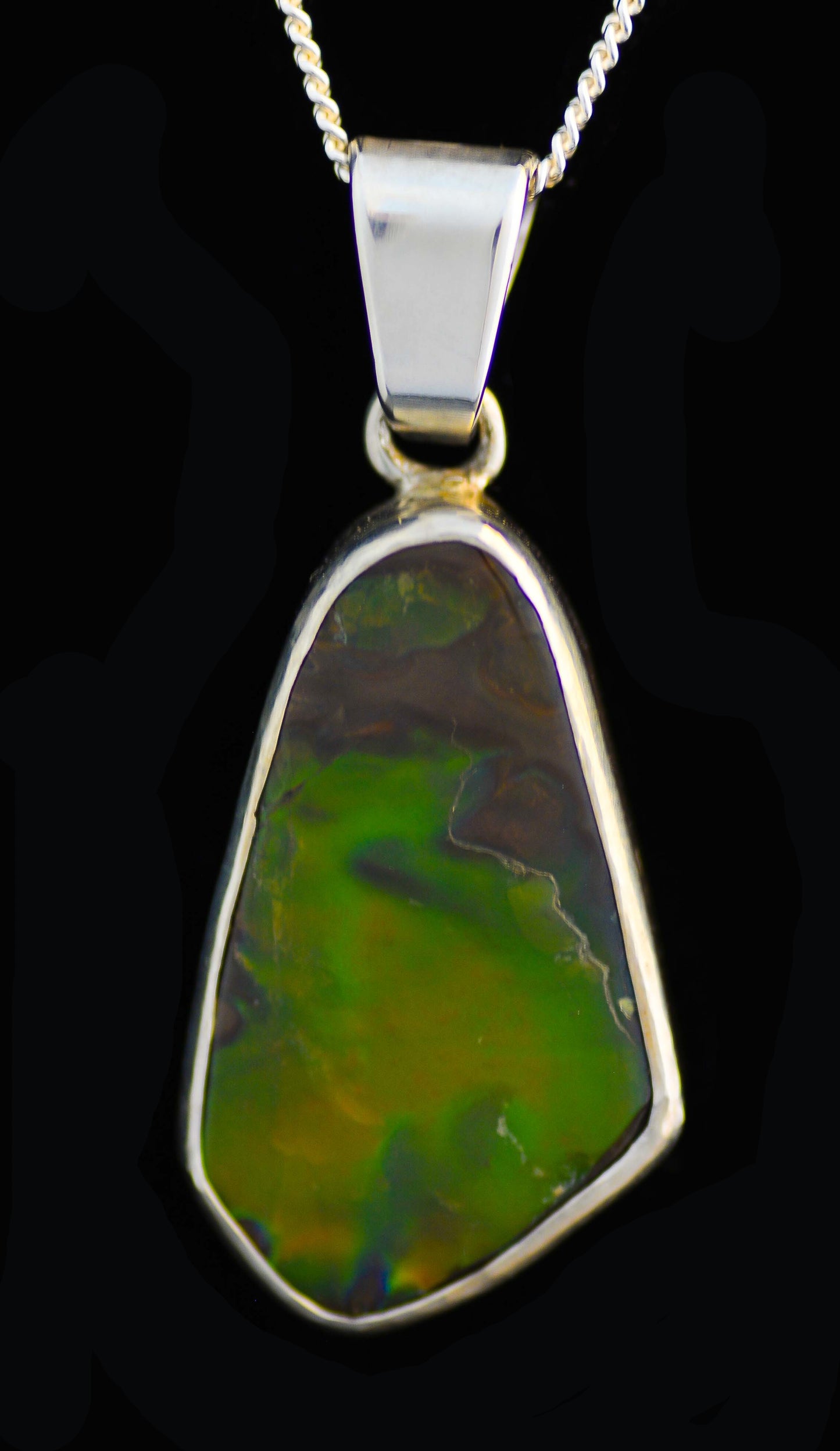 Ammolite Silver Pendant With Chain