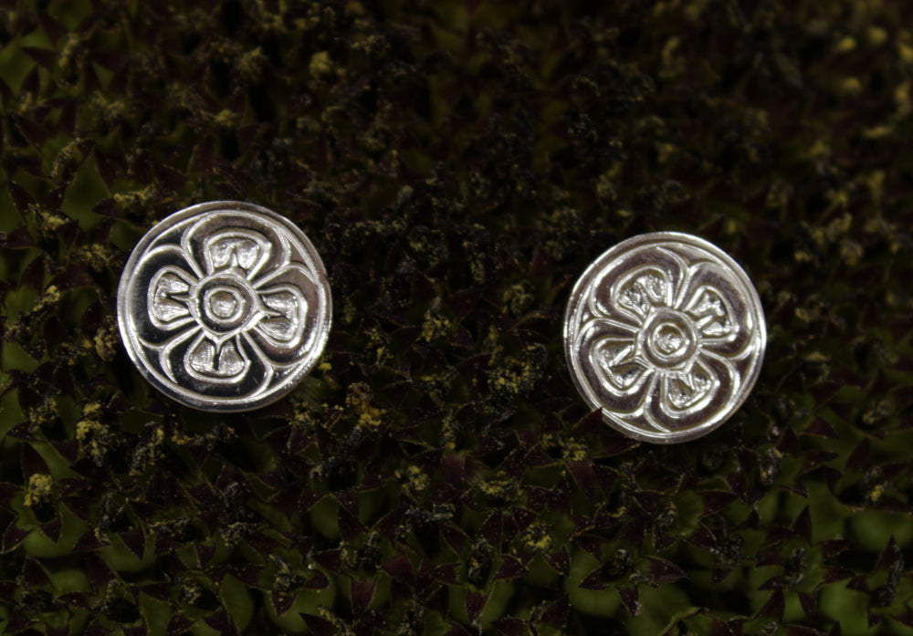 Flower Design Stud Earrings